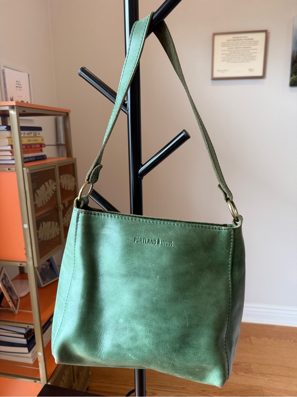 Portland Leather Green Shoulder Bag